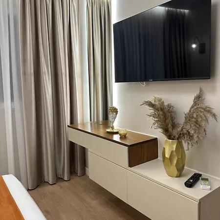 Glenis Luxury شقة